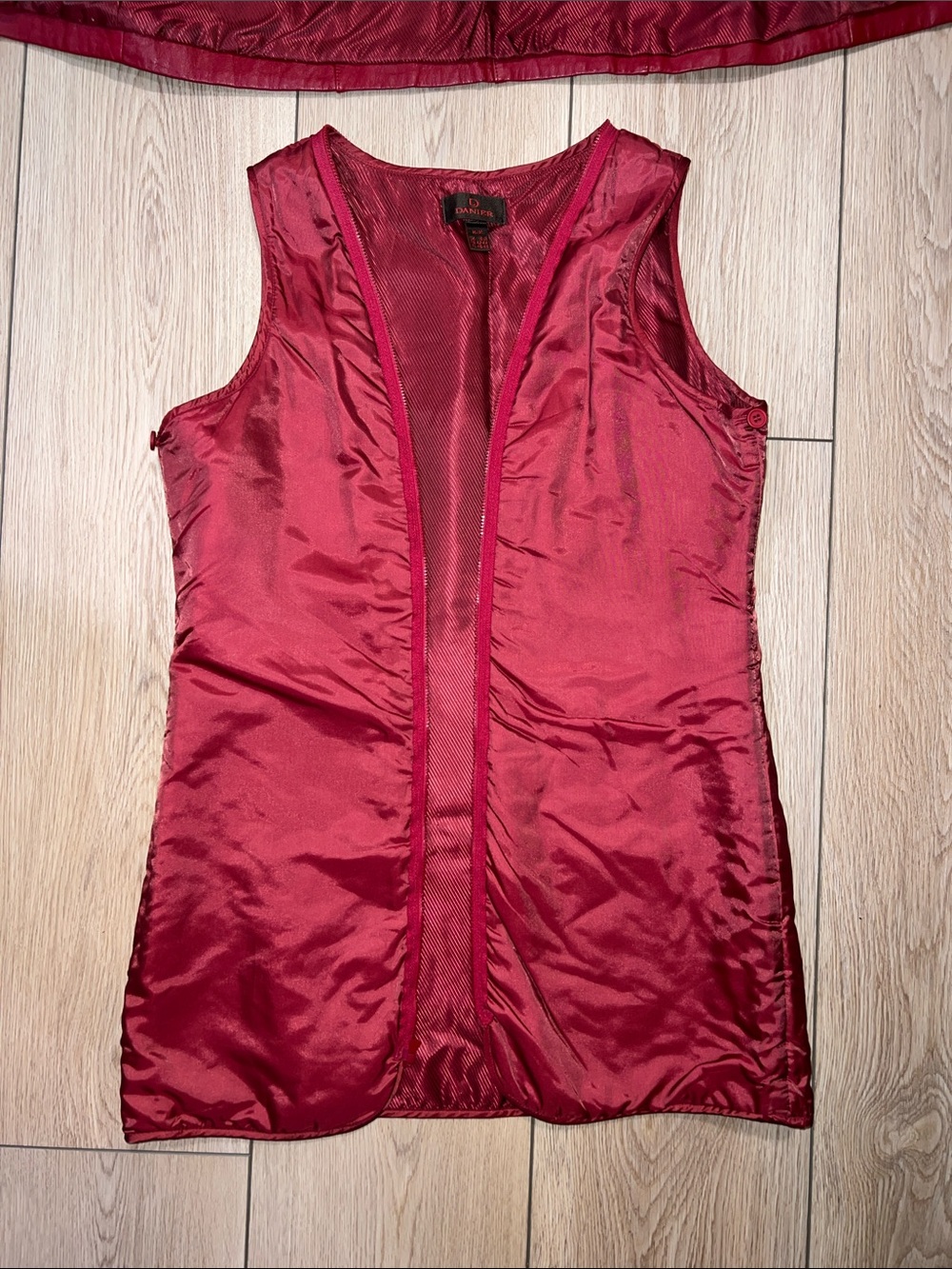 Danier Red Leather Button-Front Trench Coat - Picture 12 of 16